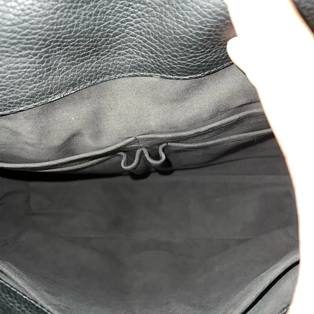 LOUIS vuitton marius taurillon leather messenger bag